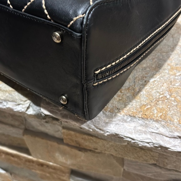 GORGEOUS Authentic CHANEL Black Calfskin Wild Stitch Surpique shoulder bag - Picture 8 of 16